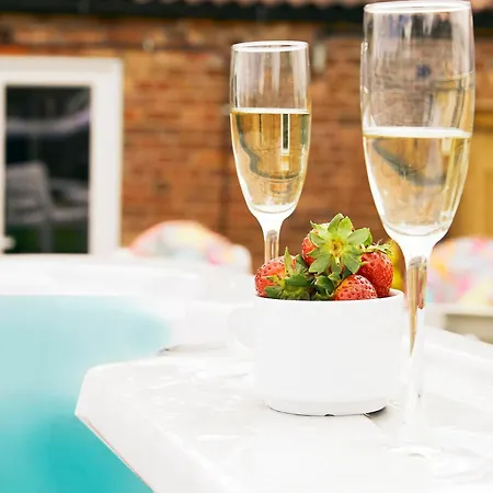 Bramble Barn - Private Sauna And Hot Tub * 法利