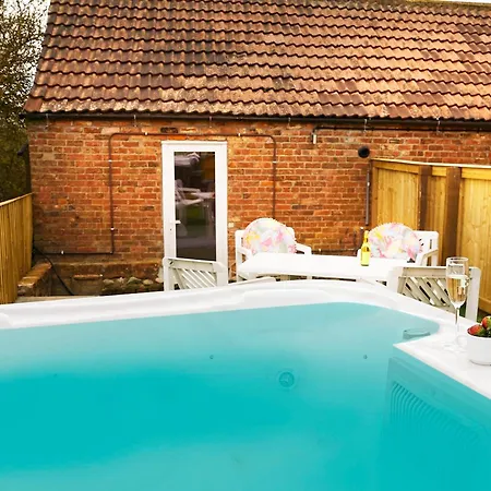 Bramble Barn - Private Sauna And Hot Tub 度假居 法利