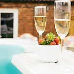 Bramble Barn - Private Sauna And Hot Tub * Filey